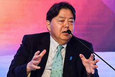 japanese foreign minister said india japan will fight each other due to global hatred
