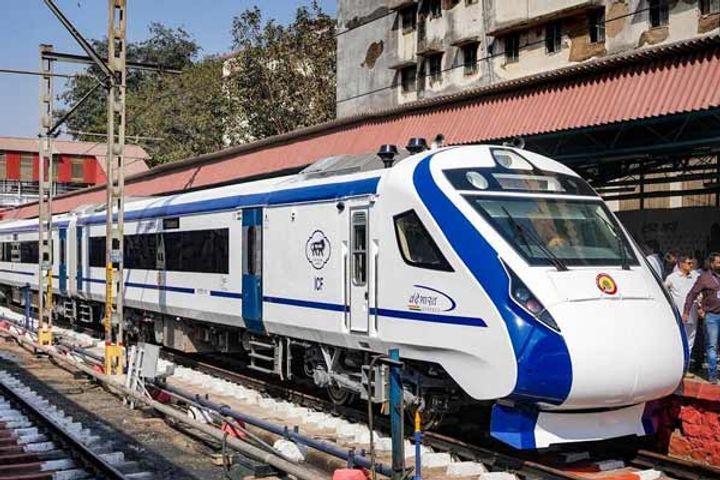 vande bharat semi high speed express train will run on mumbai goa route