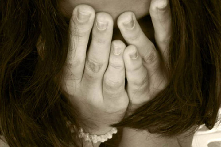 15 year old minor gave birth to a baby girl after watching youtube