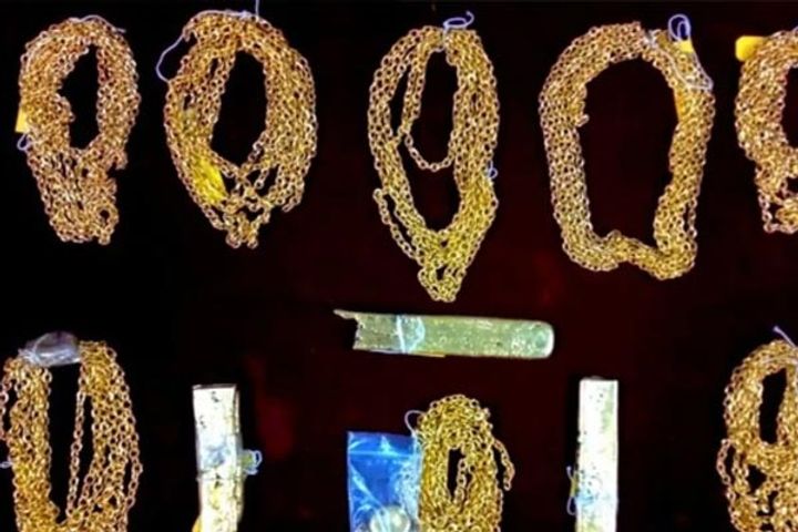 11 people held with 6.62 kg gold at coimbatore airport