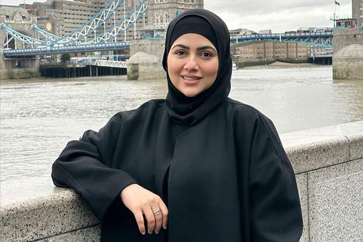 sana khan is going to be a mother will give birth to a child in june this year have left bollywood