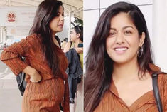 ishita dutta flaunts baby bump will become mother after 6 years of marriage