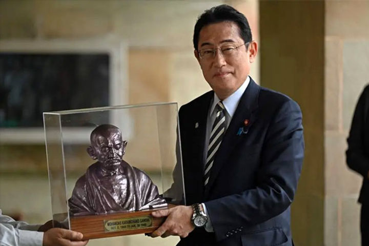 japan pm making surprise visit to ukraine to meet Zelensky