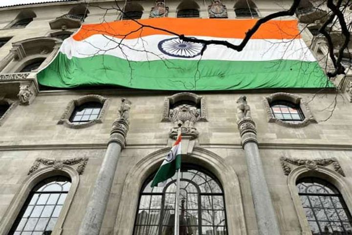 indian high commission staff hoisted a bigger tricolor in london