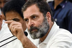 Veer Savarkars grandson threatens to file an FIR against Rahul