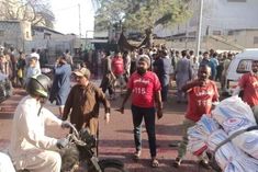 12 killed in stampede in karachi pakistan 8 women and 3 children among the dead