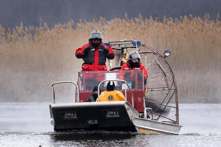 8 dead bodies including indian family found on us canada border including 2 children