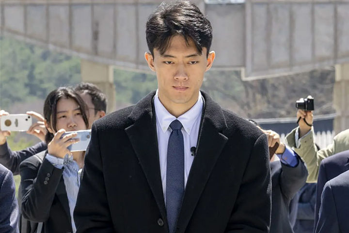 Chun Woo won grandson of former South Korean dictator Chun Doo hwan publicly apologized