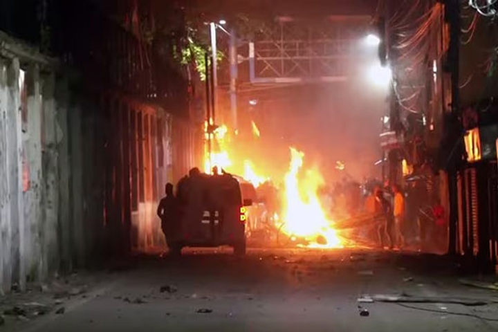 Violent clash between two groups in Hooghly many arrested Mamata accuses BJP