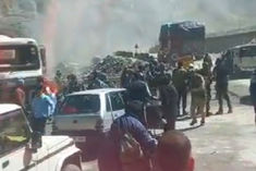 Stones fell from the mountains in Jammus Ramban