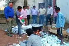 About 2 lakh vaccines expire in Deoghar, boiled in boiling water and buried in the ground