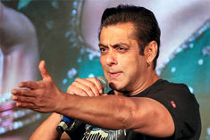 Journalist assault case against Salman dismissed in Bombay High Court