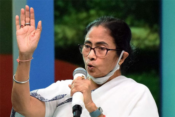i will beg in front of people but will never beg in front of the government mamata banerjee