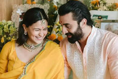 Ranbir gave 10 lakh bag to Alia