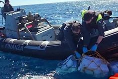 2 tons of cocaine recovered from Italy's Sicily coast, worth more than 3 thousand crores