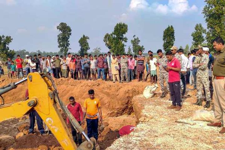mine collapses in chhattisgarh 4 killed some feared trapped
