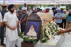 Prakash Singh Badal's last rites will be held in ancestral village today