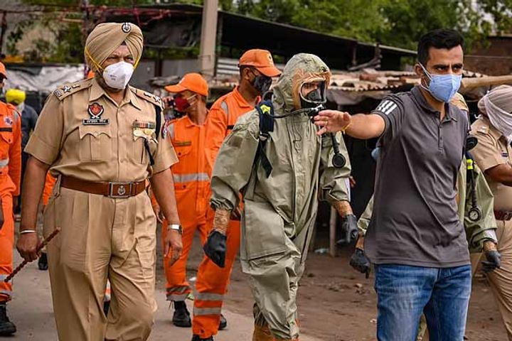 11 people died so far due to poisonous gas leaking in ludhiana