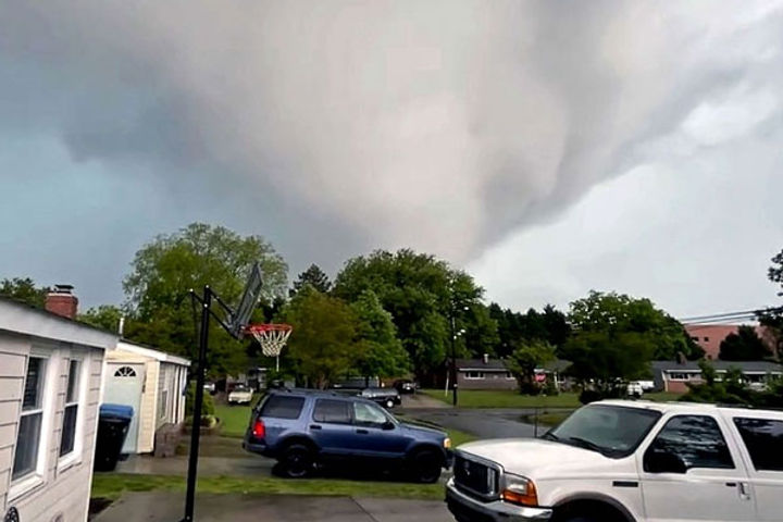 Over 80 vehicles collide in Illinois, 6 killed, over 30 injured