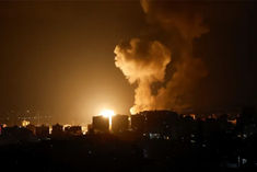 israel bombards hamas targets in gaza