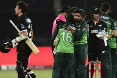 Pakistan beat New Zealand to top ODI rankings
