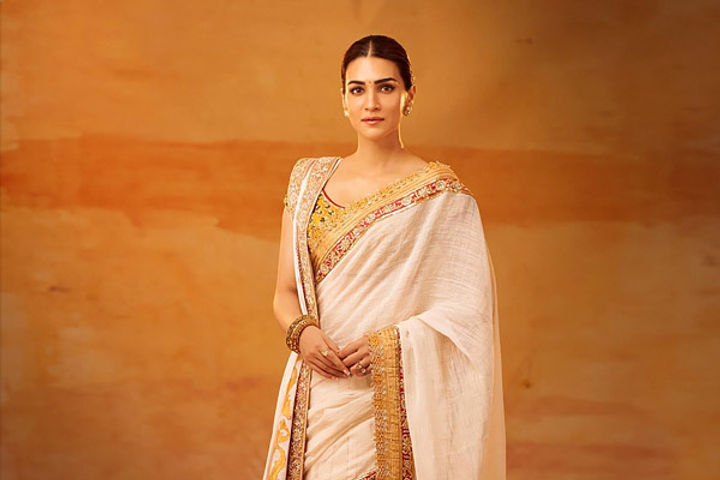 Kriti wore a 24K gold saree at the trailer launch of Adipurush