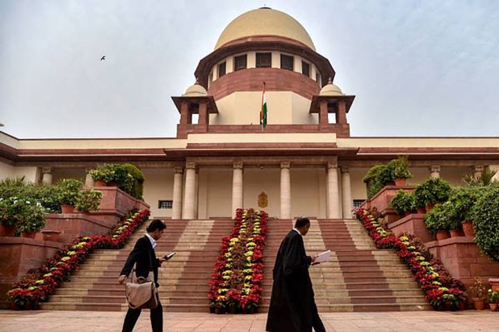 sc stays promotion of 68 lower judicial officers in gujarat including surats cjm