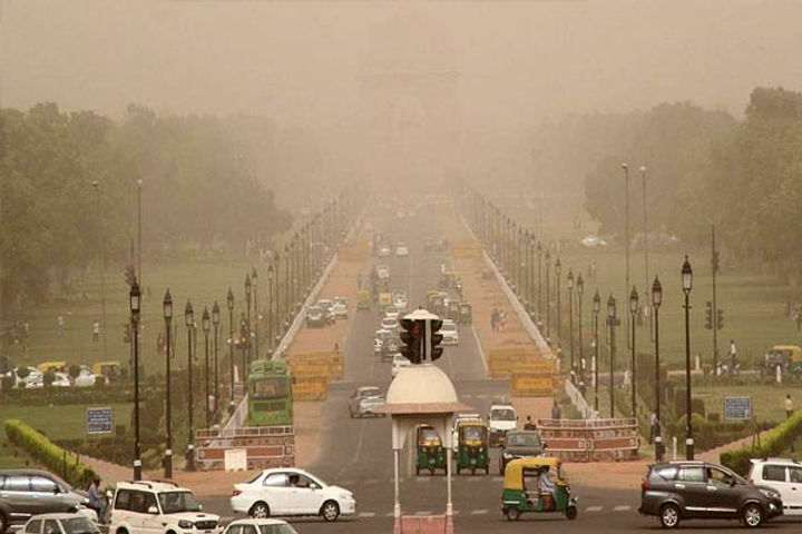 dust cover suddenly on the sky in delhi ncr