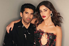 aditya roy kapur and ananya pandey spotted on a dinner date