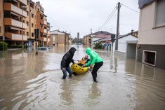 floods after heavy rains in northern italy 8 people died