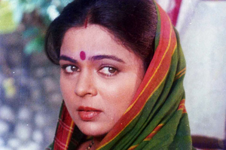 Death anniversary special Reema Lagoo was working even a few hours before her death