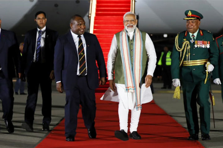 pm modi met heads of 14 islands in papua new guinea
