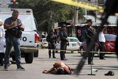 gang war between drug mafias during car racing in mexico 11 killed