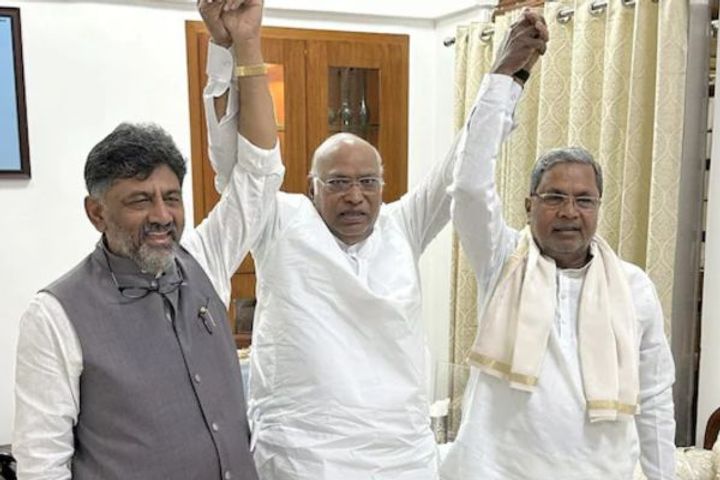 Karnataka Deputy CM DK Shivakumar In Delhi To Discuss Karnataka Cabinet Expansion With High Command