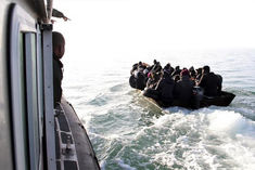 boat carrying 500 refugees missing in Mediterranean Sea