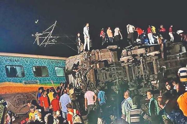 Coromandel Express Accident