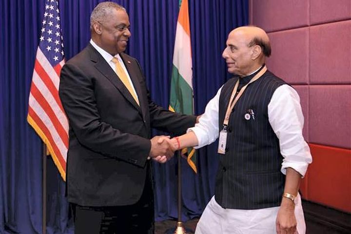 us defense minister lloyd austin arrives in india on a two day visit will meet rajnath singh
