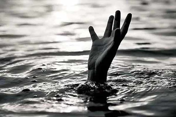 painful death of 5 people who went to bathe in gandak river