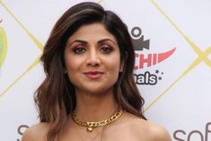 theft at shilpa shettys bungalow mumbai police arrested two people