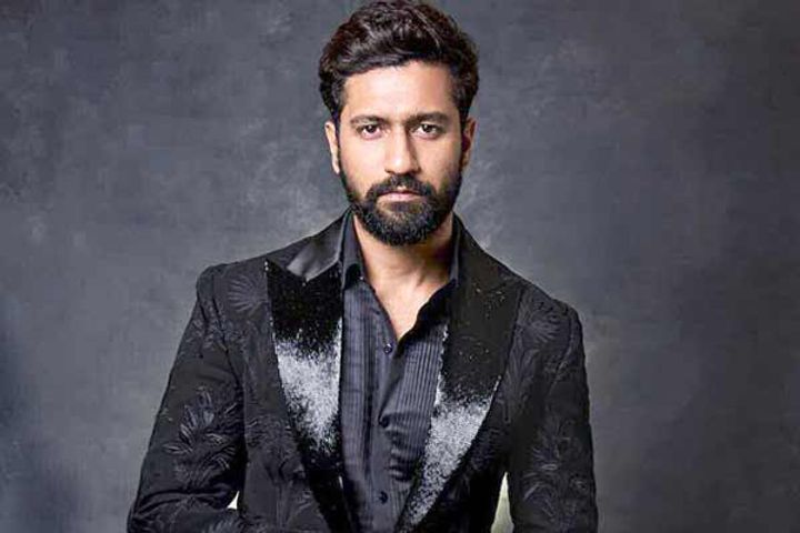 release date of vicky kaushals mere mehboob mere sanam postponed