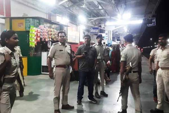 gangster kalia brought from tihar jail to sitamarhi produced in shivhar court today