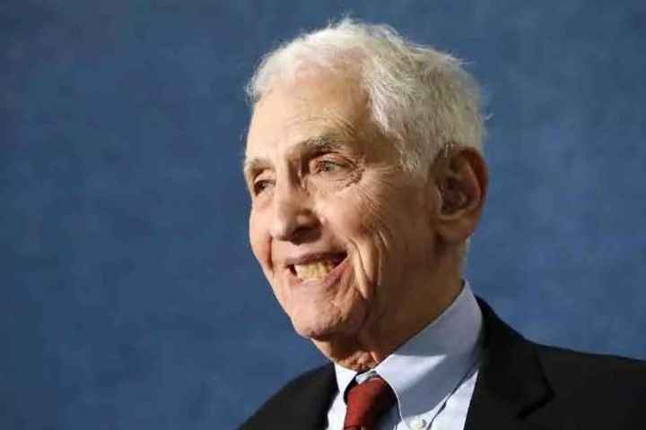 daniel ellsberg who leaked the pentagon papers has died