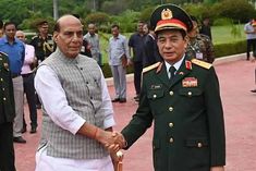 rajnath singh met vietnam defense minister