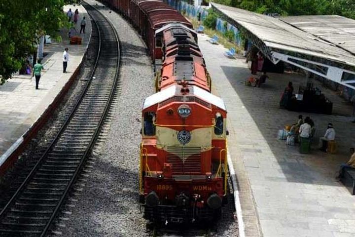 signaling device for trains suddenly broke down in hapur