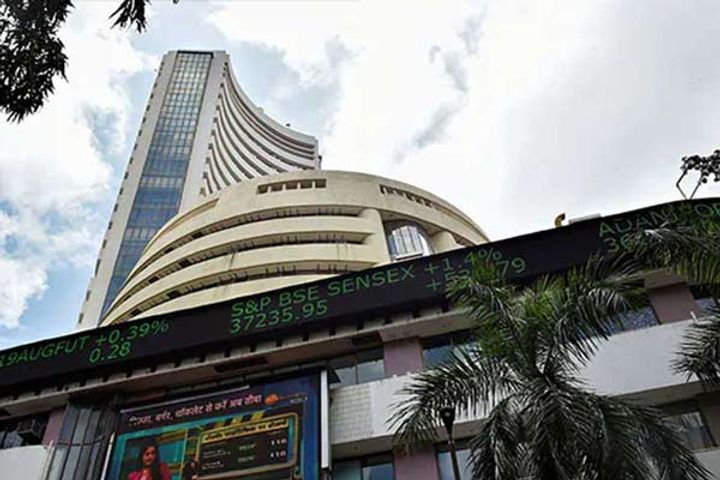 sluggish start in stock market sensex crosses 63000