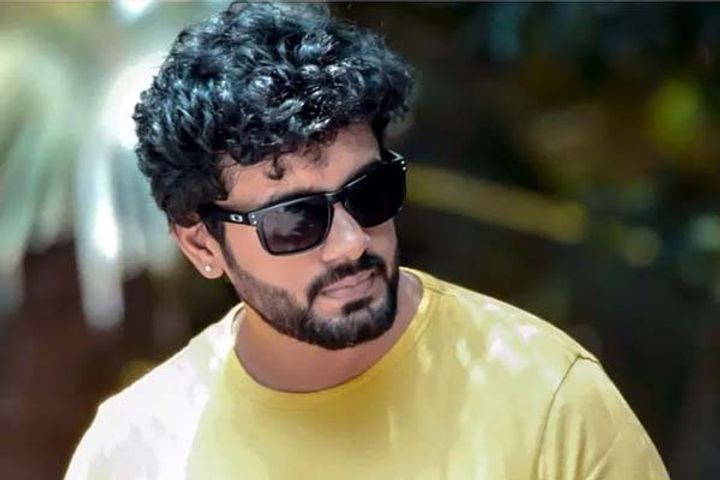 terrible road accident happened with south actor suraj kumar