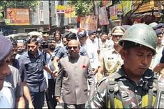 black flags shown to the governor in north bengal university