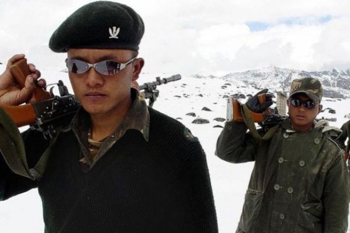 china built solar hydro power projects on lac