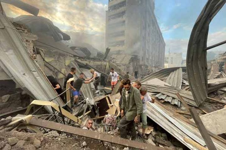 russian army launched a missile attack in ukraines kramatorsk city