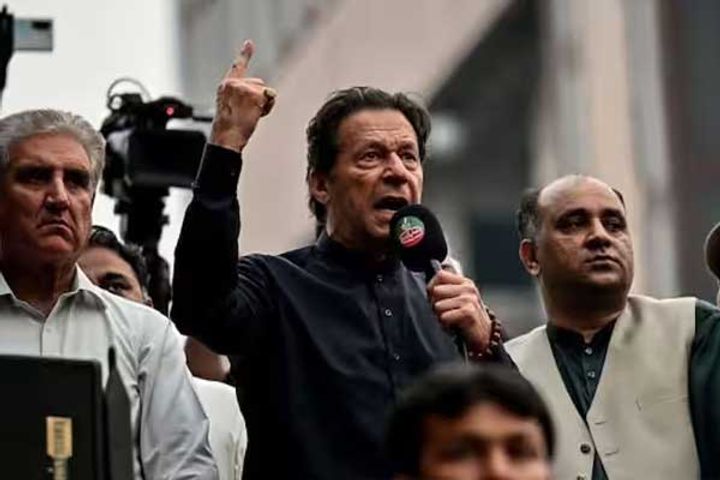 ordinance for imrans arrest caretaker president approved at midnight ordinance for imrans arrest caretaker president approved at midnight